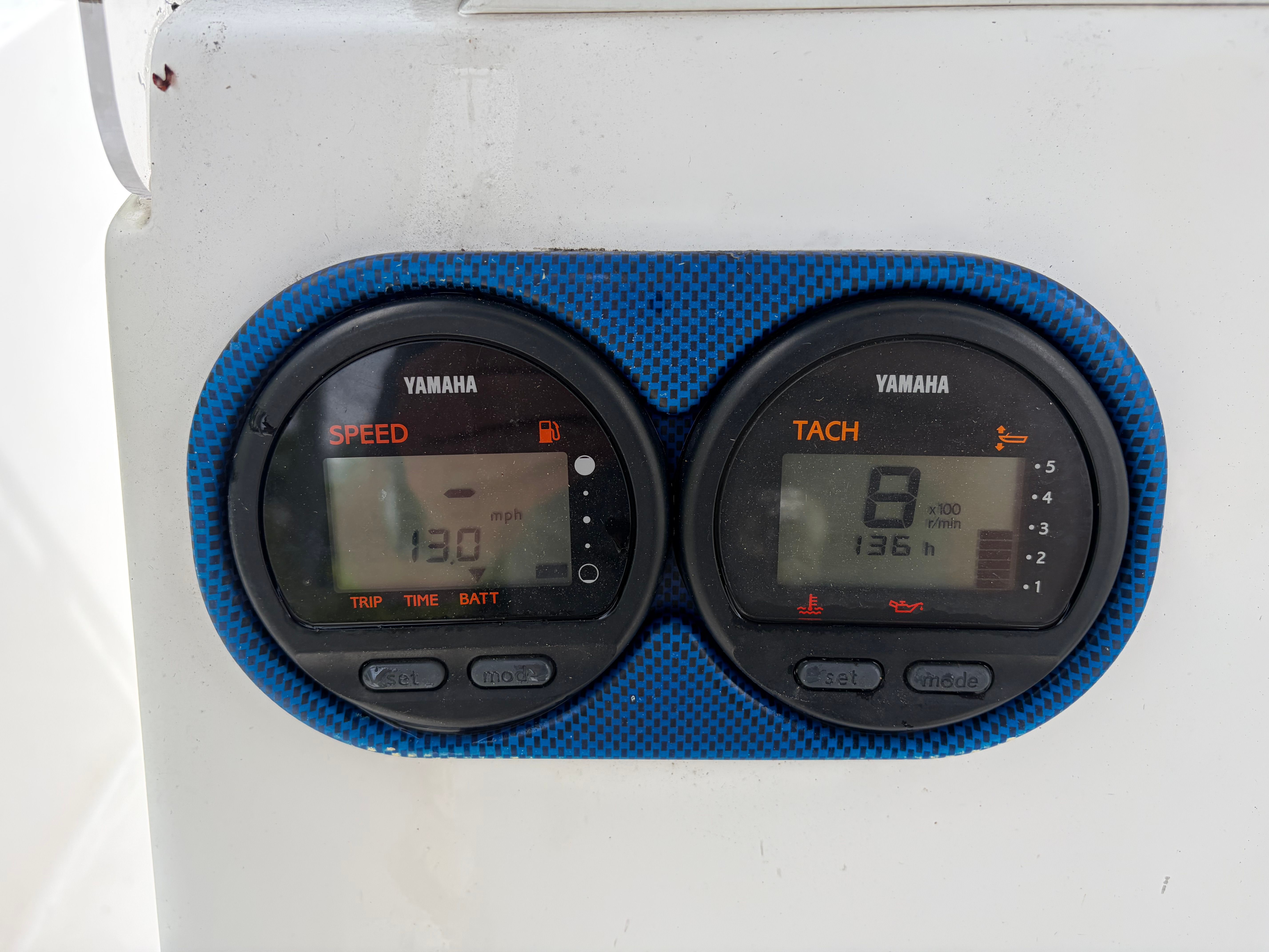 2001 Cobia 214 Center Console - 4