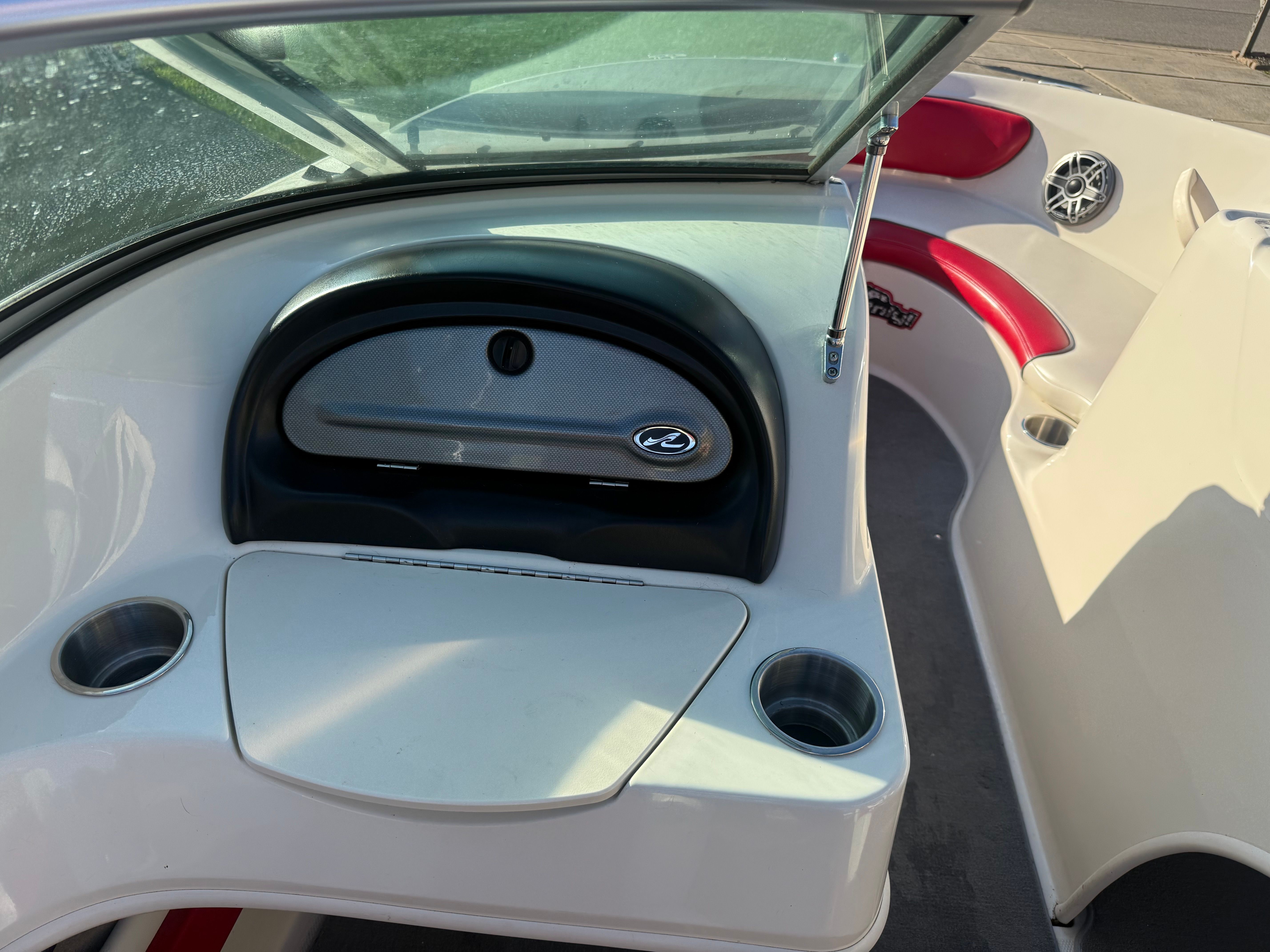 2006 Sea Ray 205 Sport - 3