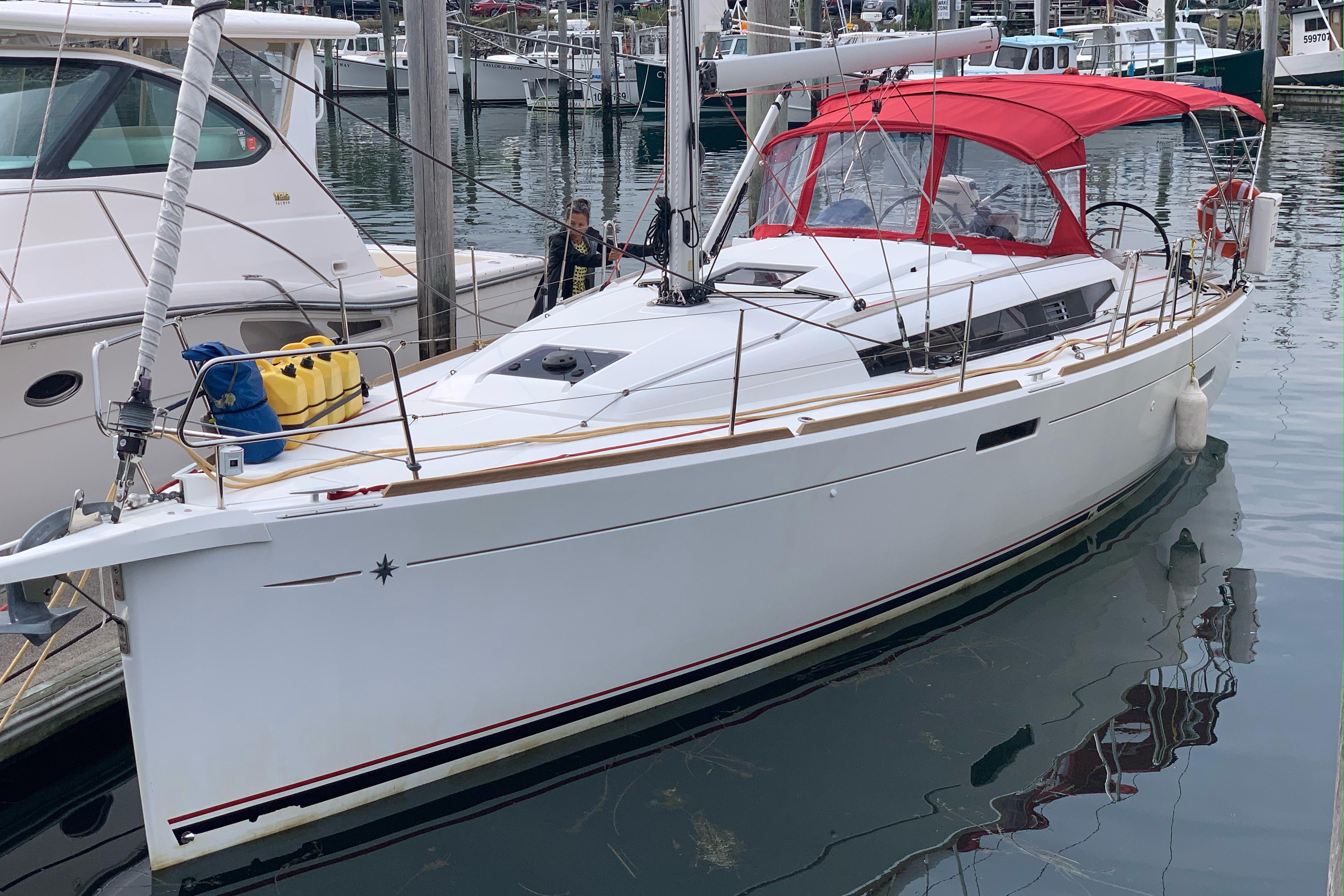 2017 Jeanneau Sun Odyssey 389