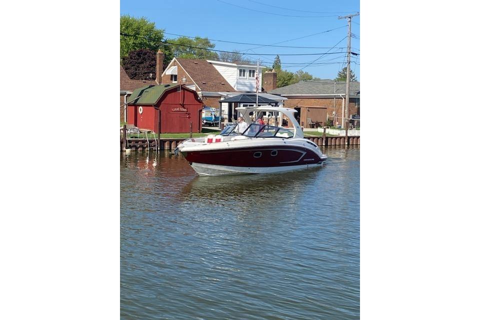 2013 Chaparral 327 SSX