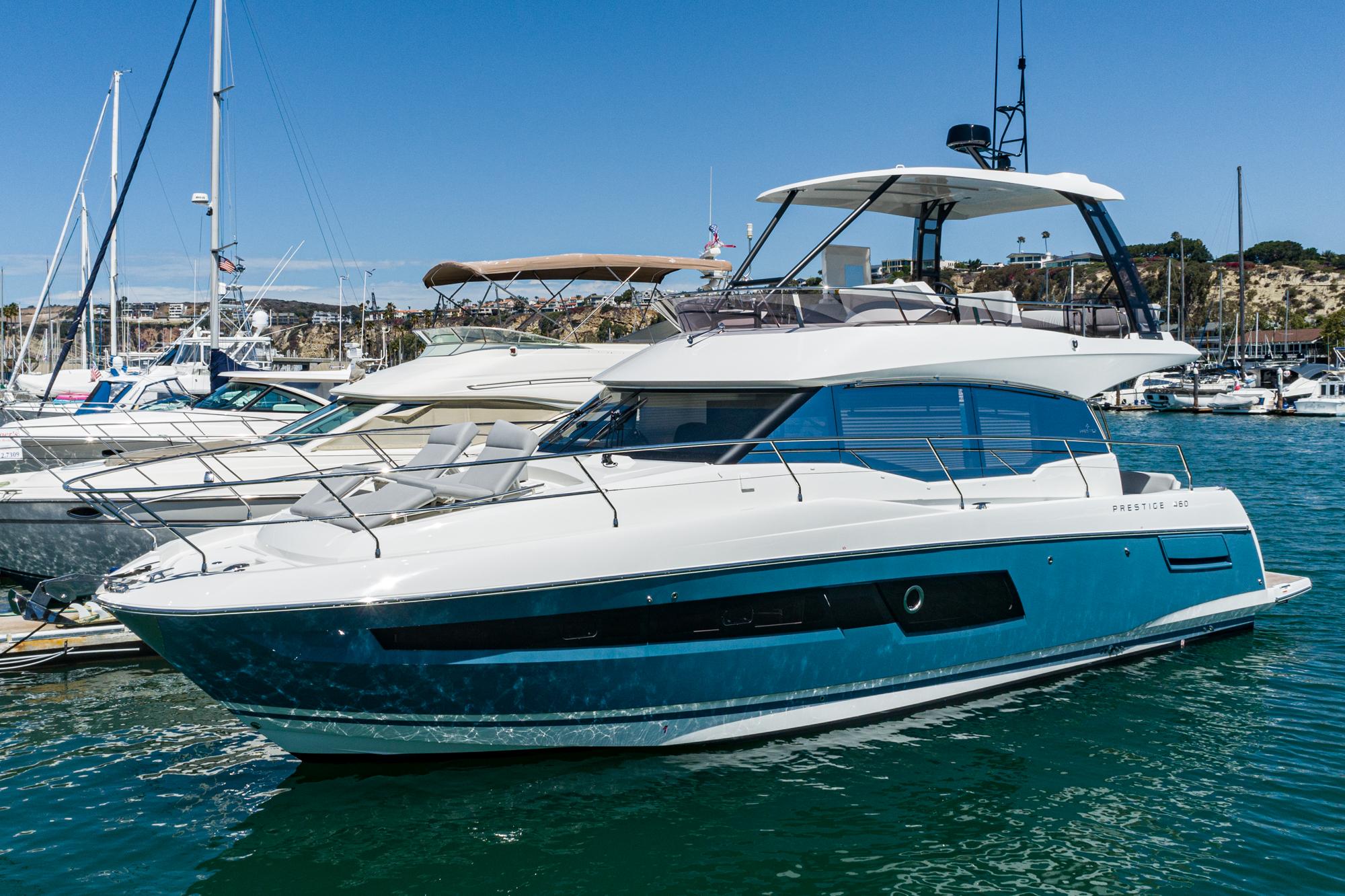 2023 Prestige 460