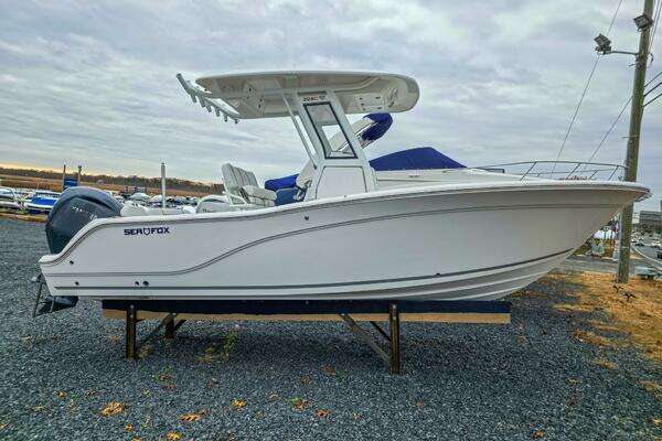 2026 Sea Fox 228 Commander