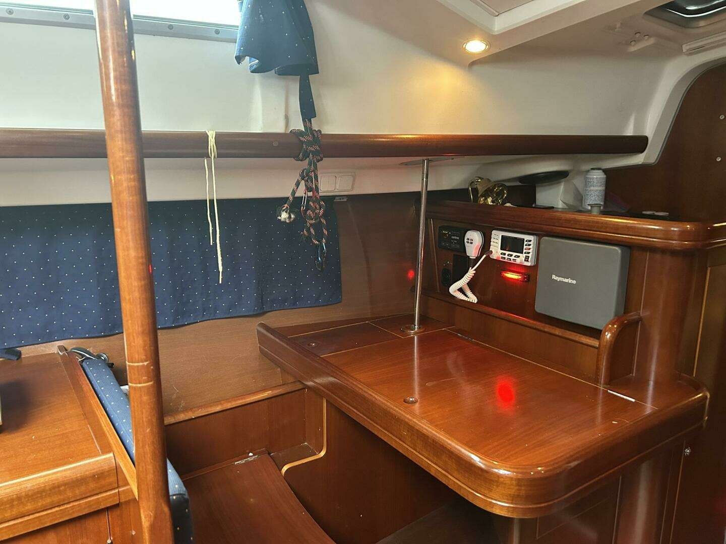 2003 Beneteau 42cc - Image 16