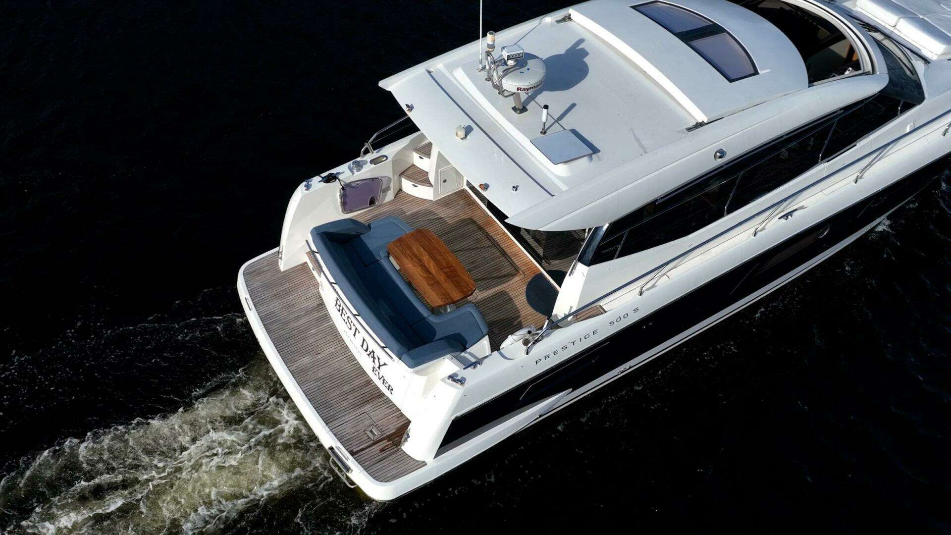 2013 Prestige 500 S - Image 70