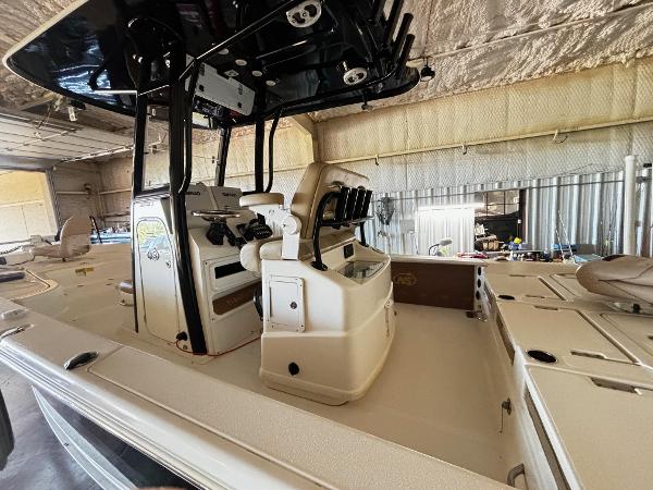 2019 NauticStar 265 XTS - 11