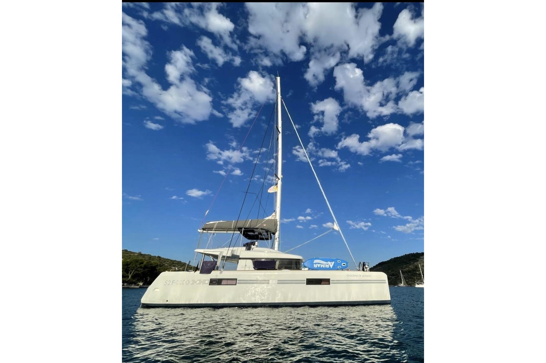 2017 Lagoon 52
