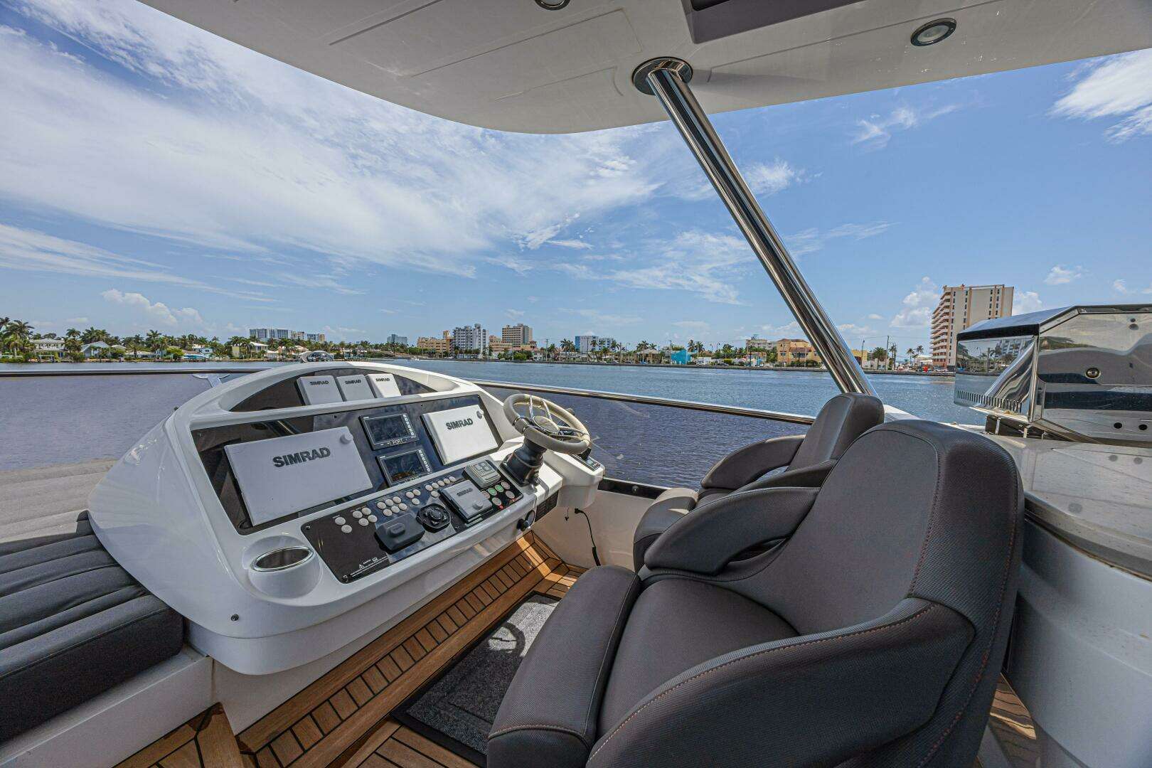 2017 Sunseeker 75 Yacht - Image 26