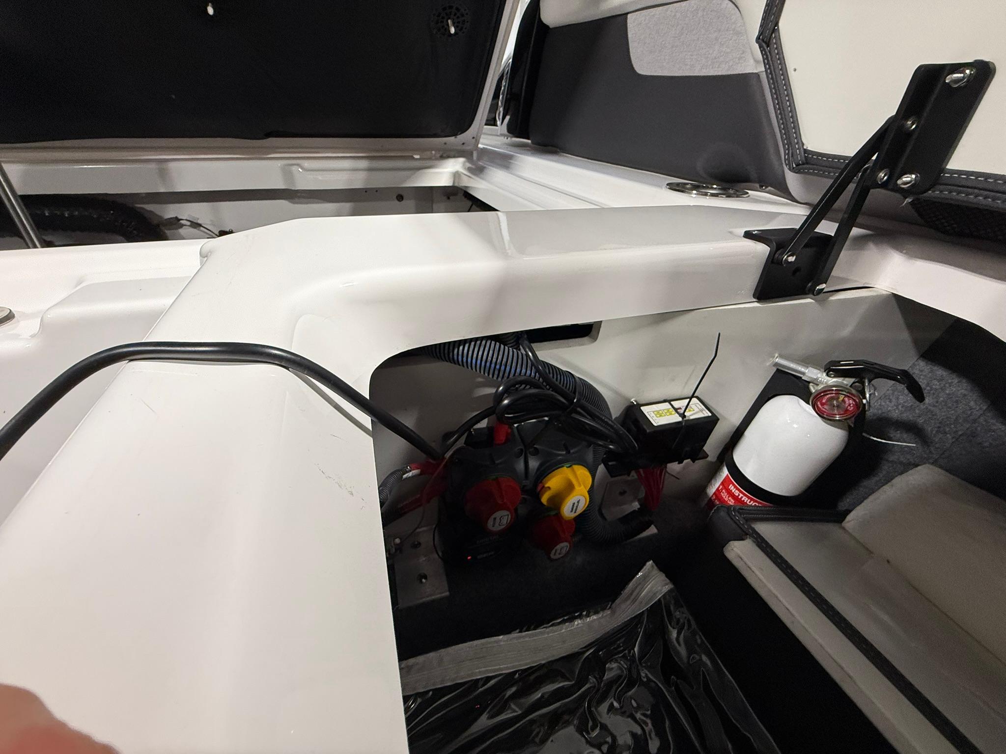 2023 Yamaha Boats 252SE - 10