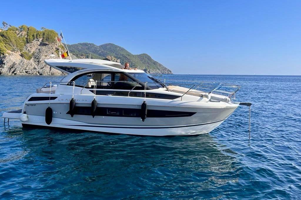 2017 Jeanneau Leader 33