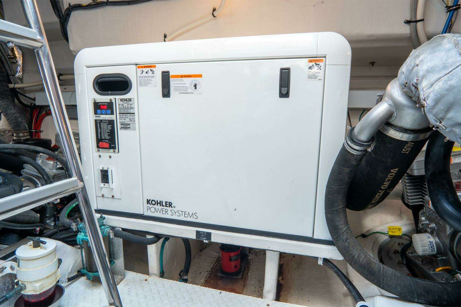 2013 Cruisers Yachts 48 Cantius - Image 36