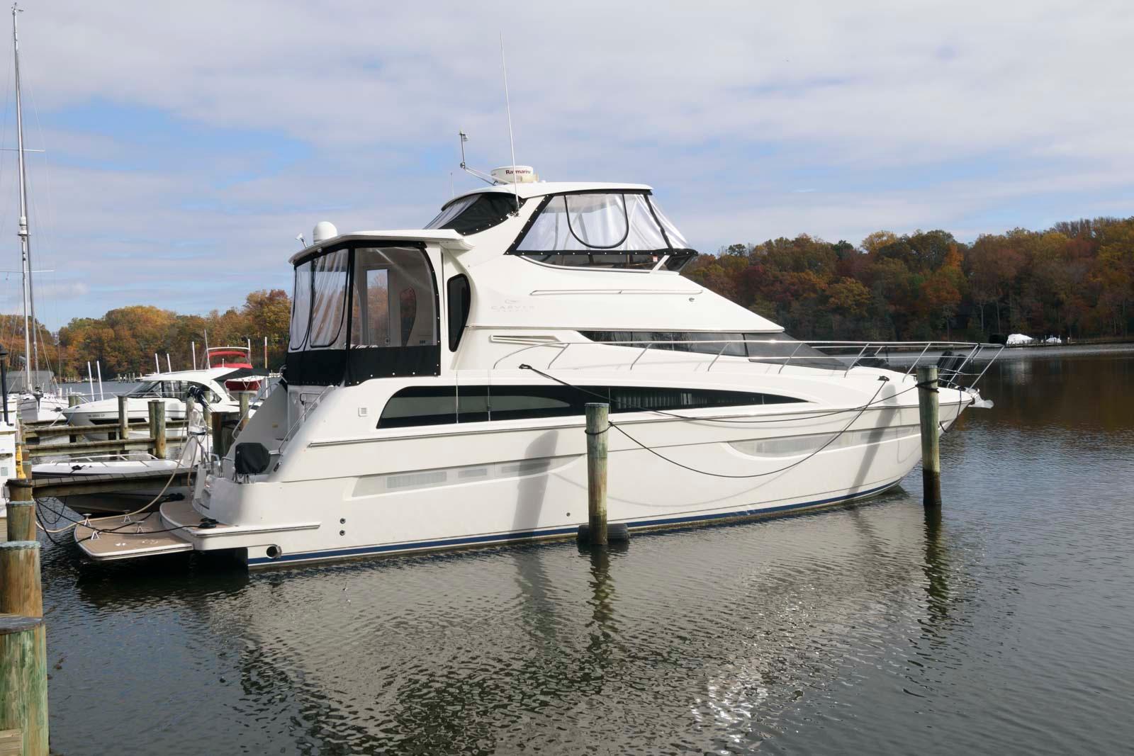 2007 Carver 43 Motor Yacht