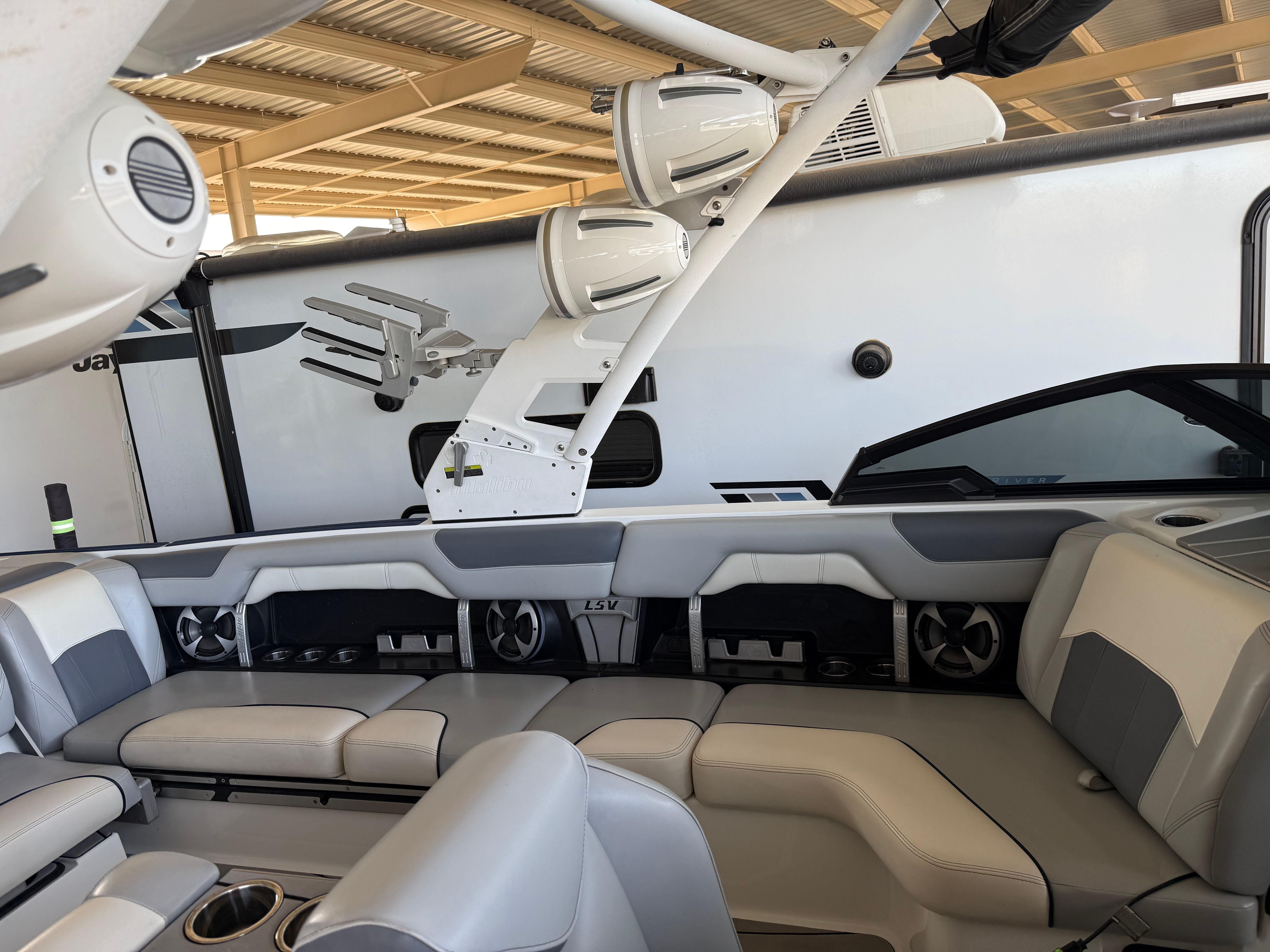 2020 Malibu Wakesetter 25 LSV - 12
