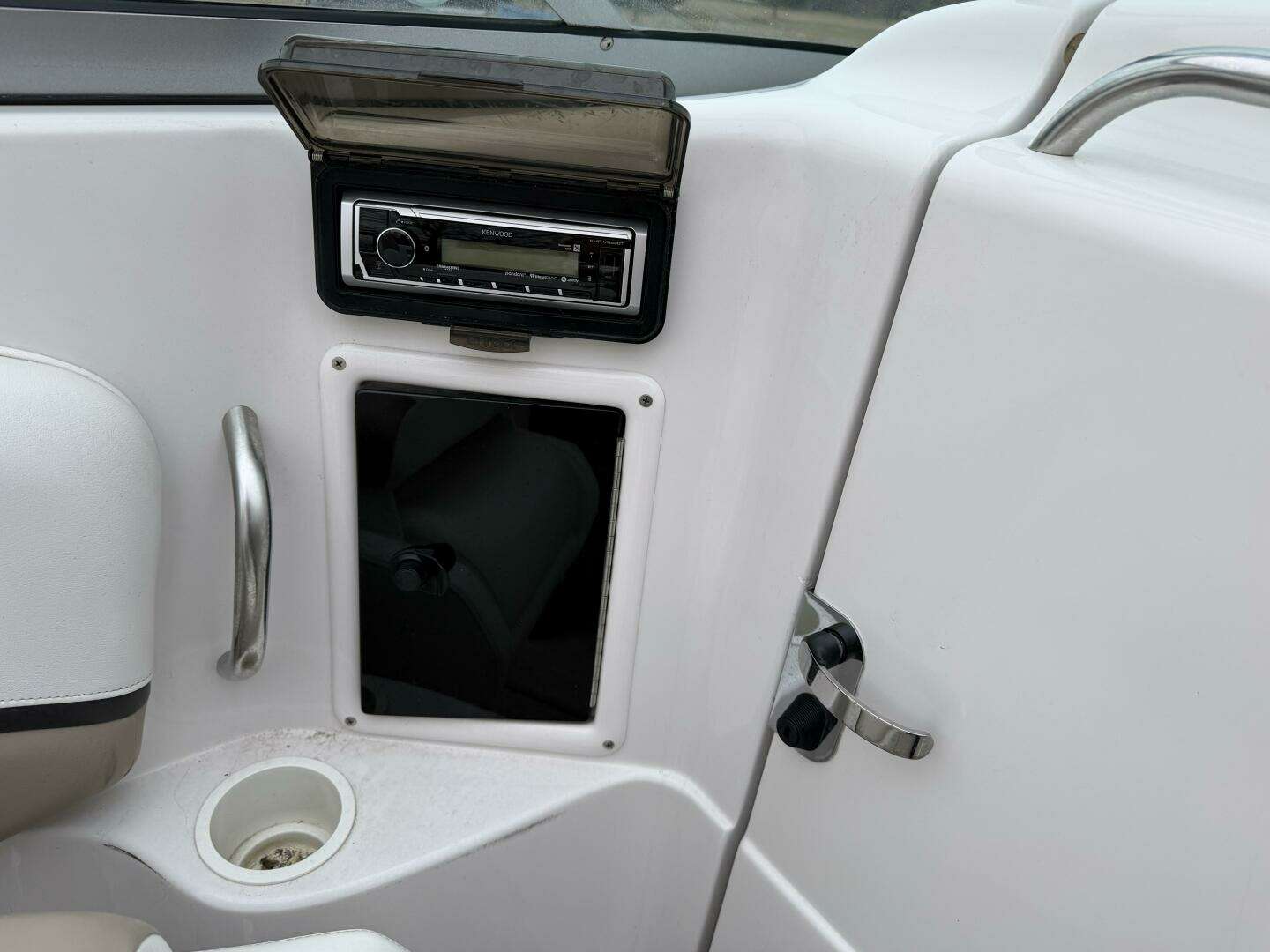 2005 Four Winns 250 Horizon - Image 19