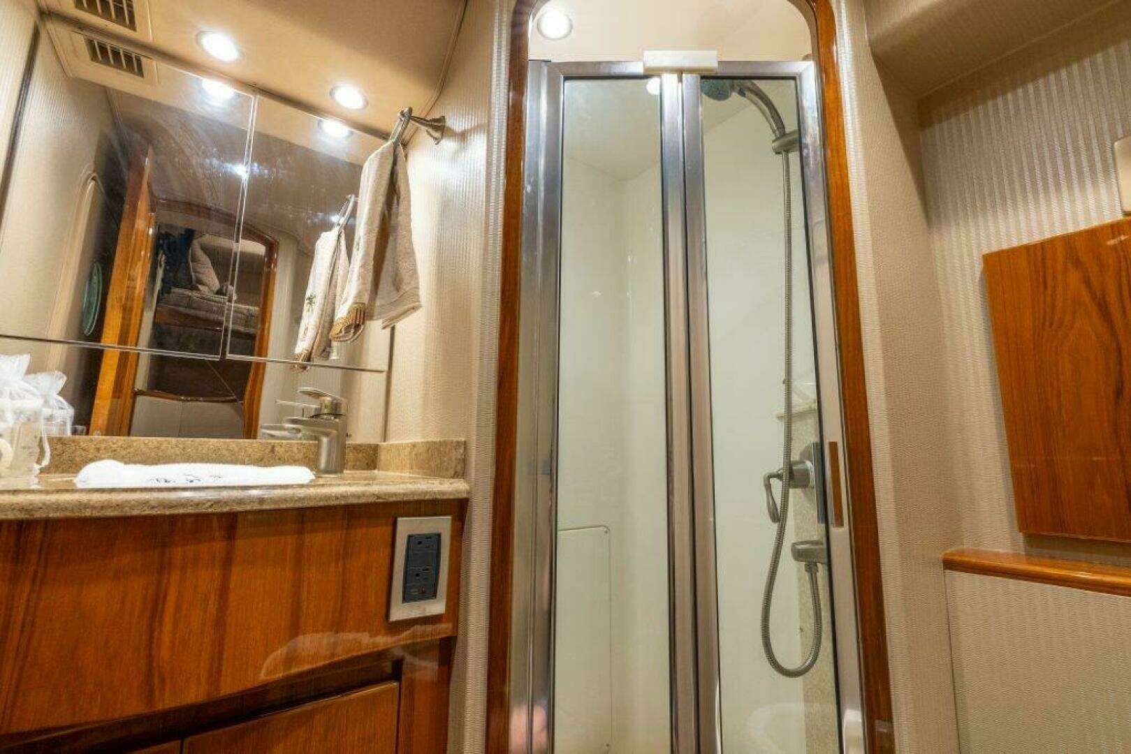 2015 Viking 66 Convertible - Image 17