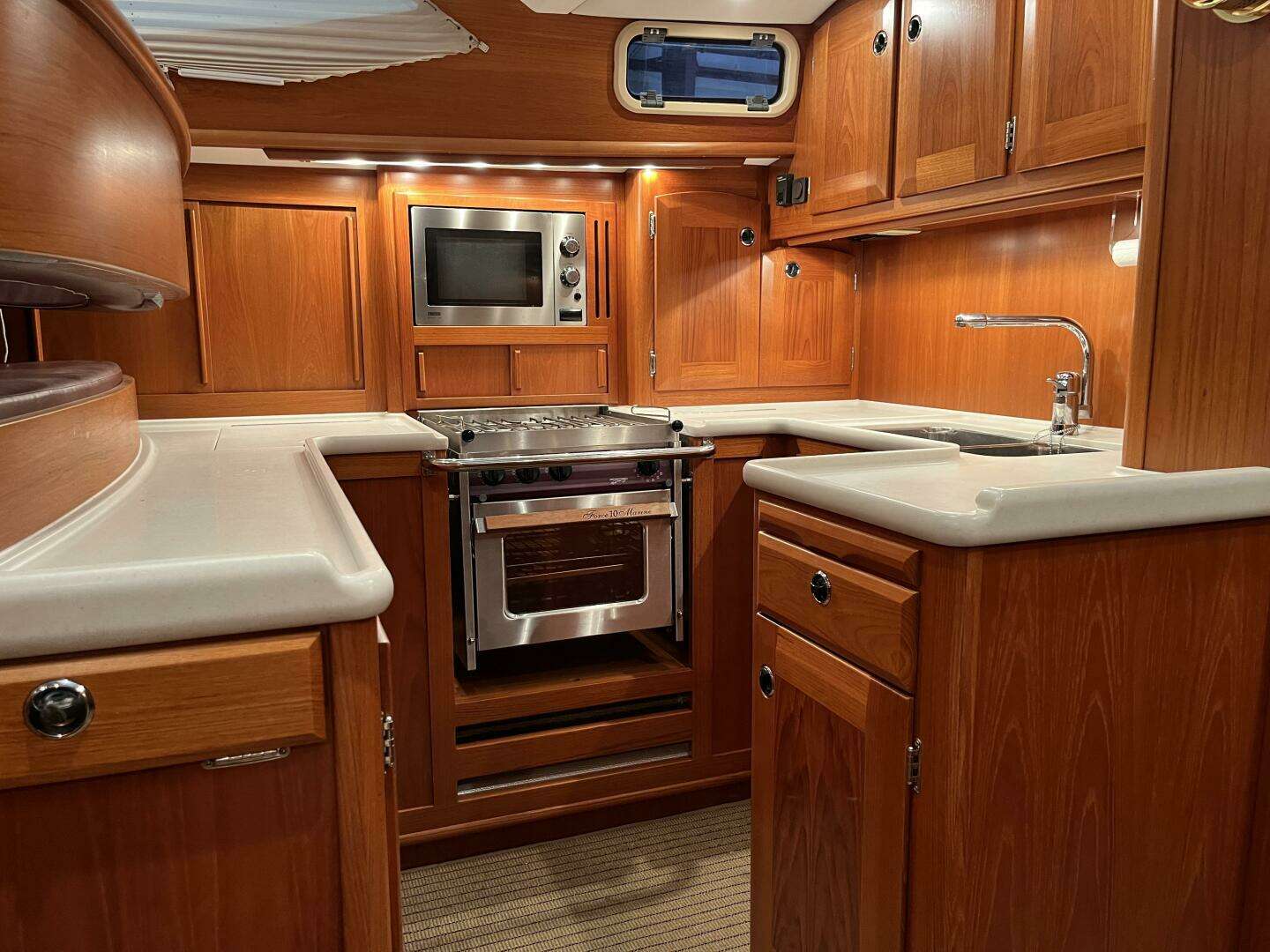 2003 Fantasi 44 Pilot House - Image 53