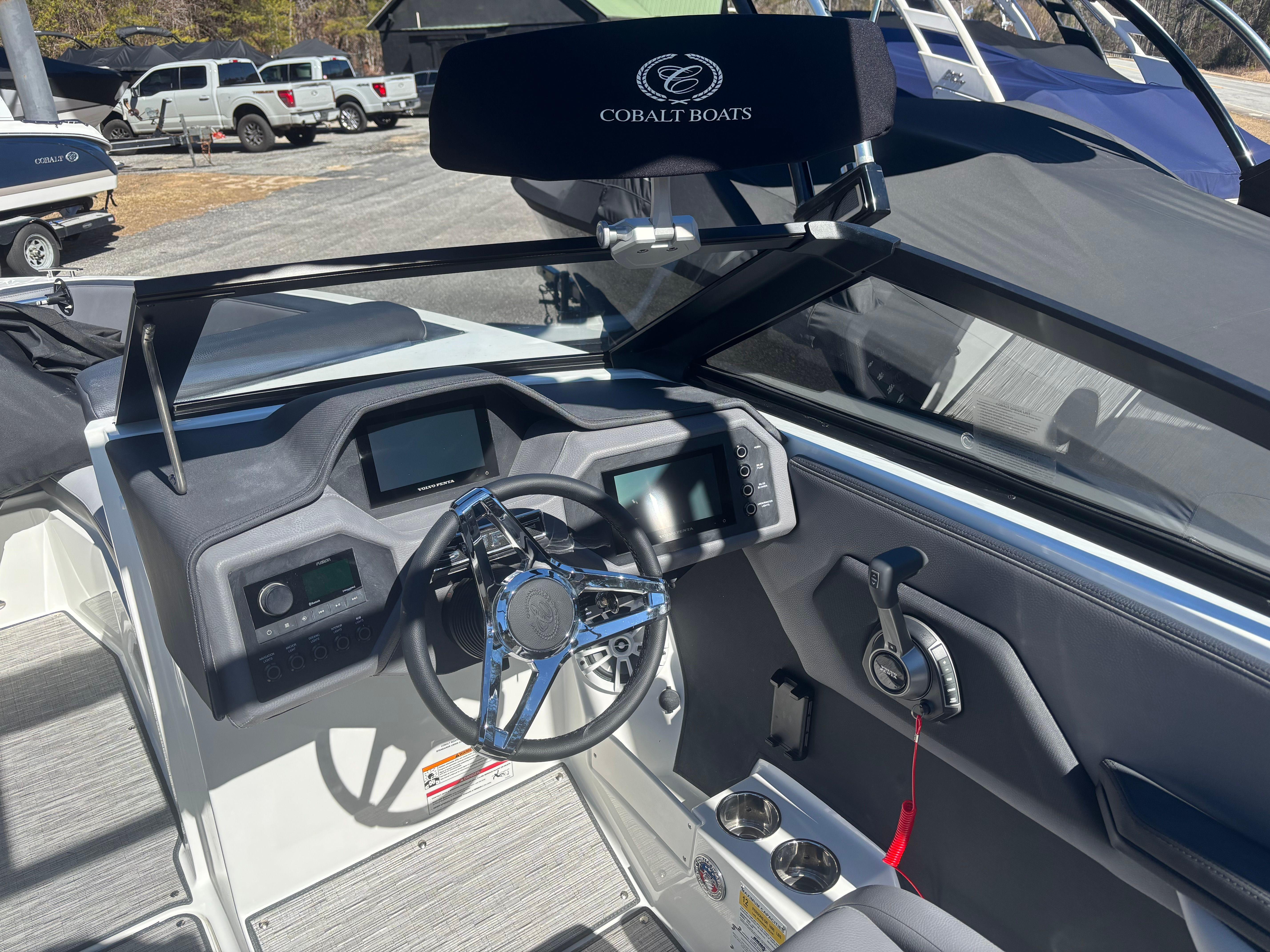 2025 COBALT CS23 SURF - Image 12