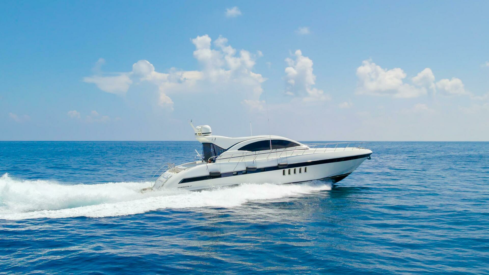 2001 Mangusta 72 - Image 6