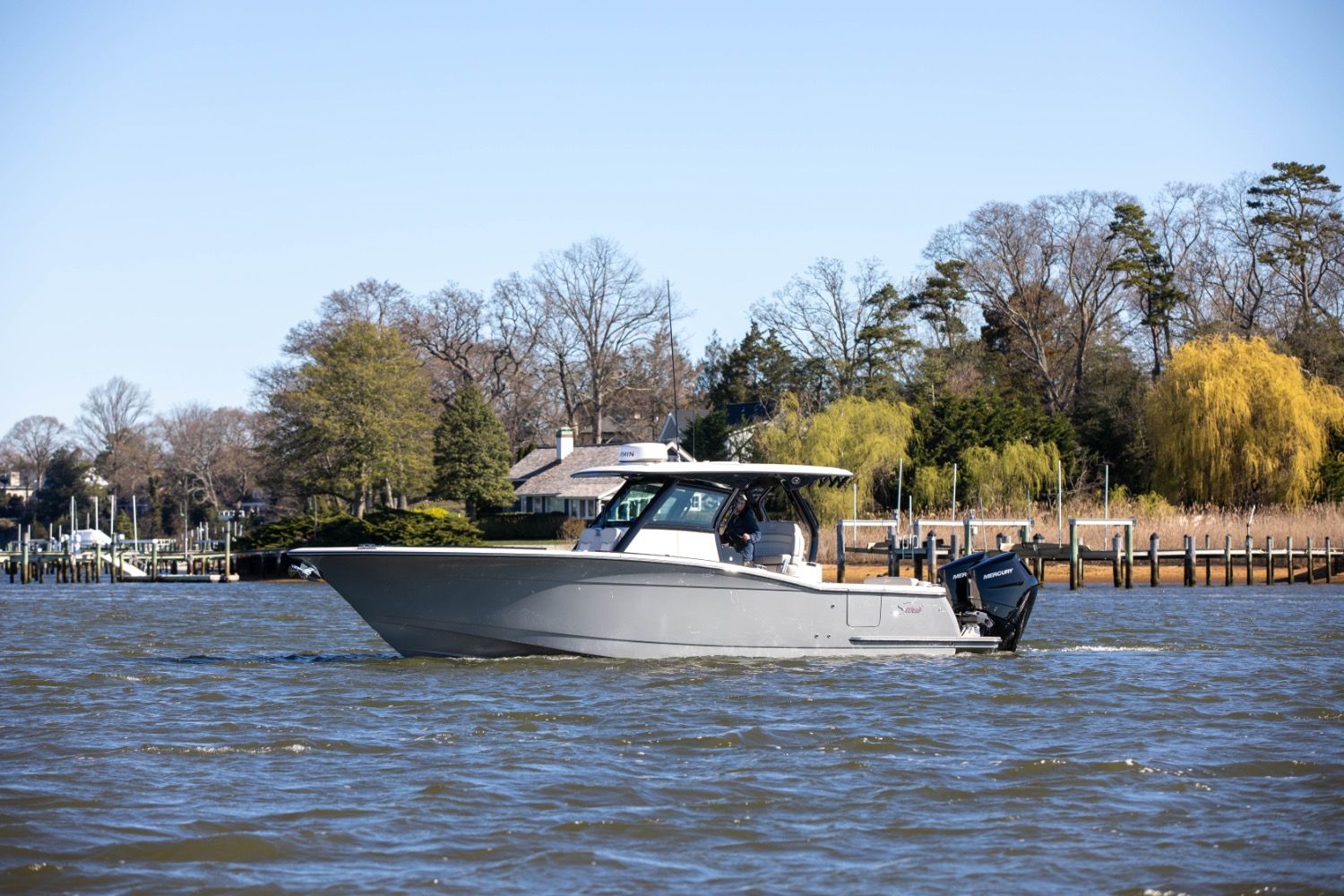 2026 Scout 330 LXF