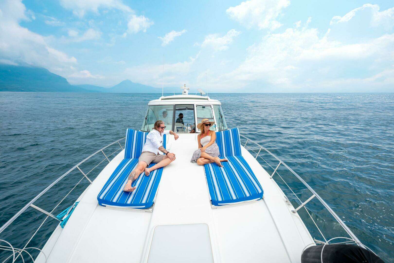 2007 Formula 45 Yacht - Image 27