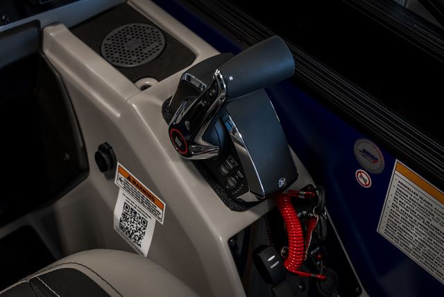 2026 BARLETTA BOATS Cabrio 22UC - 11