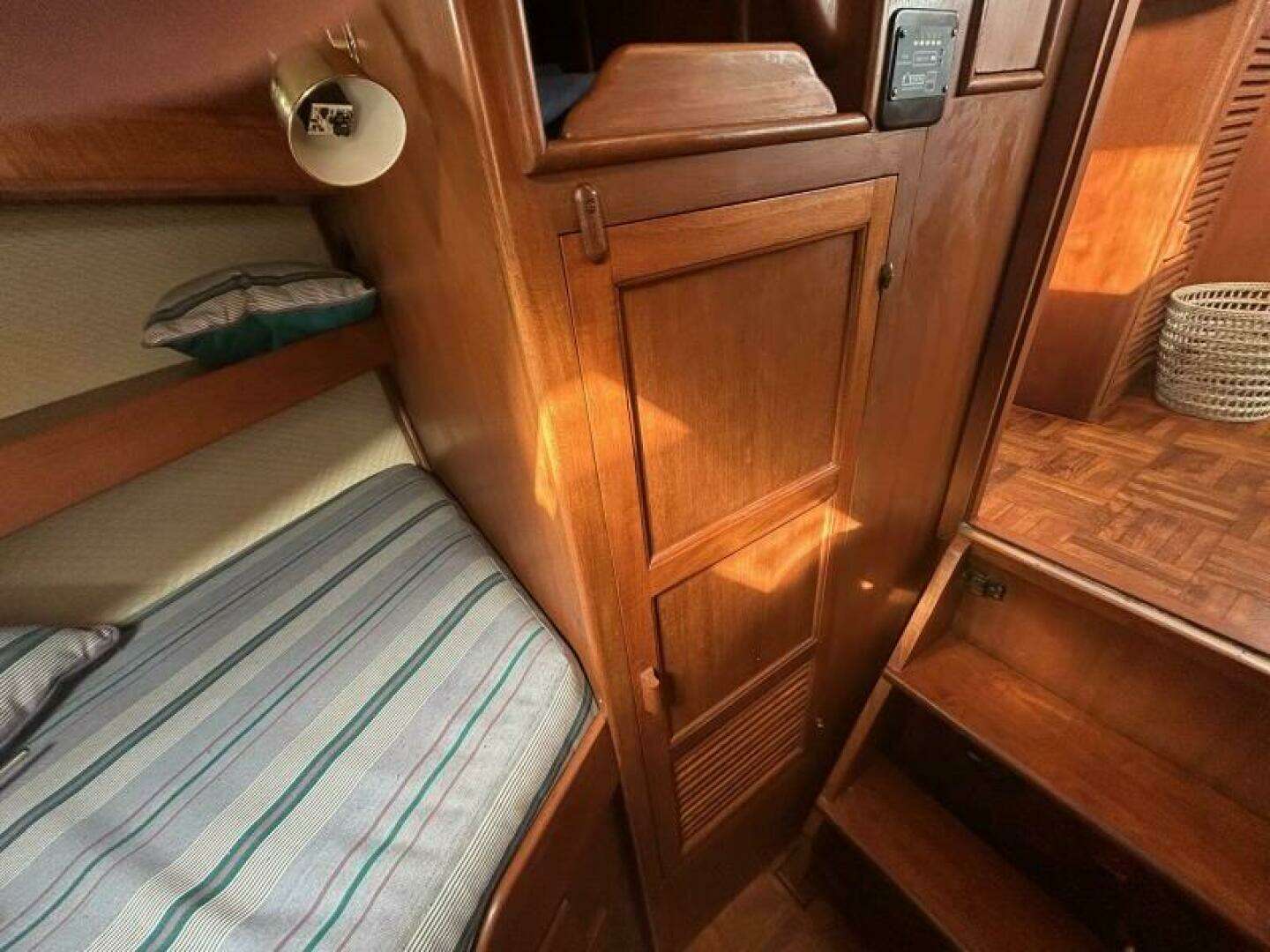 1978 Albin Dual Cabin - Image 29