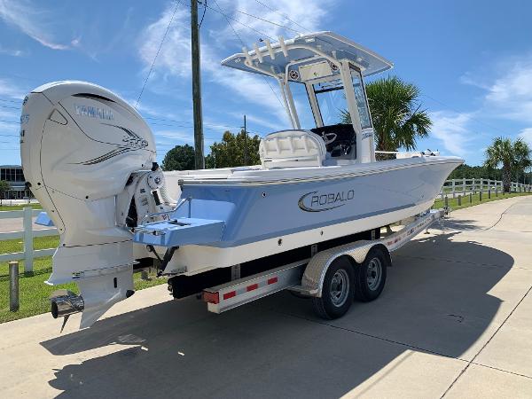 2024 Robalo 266 Cayman boat on a trailer, featuring a Yamaha outboard motor.
