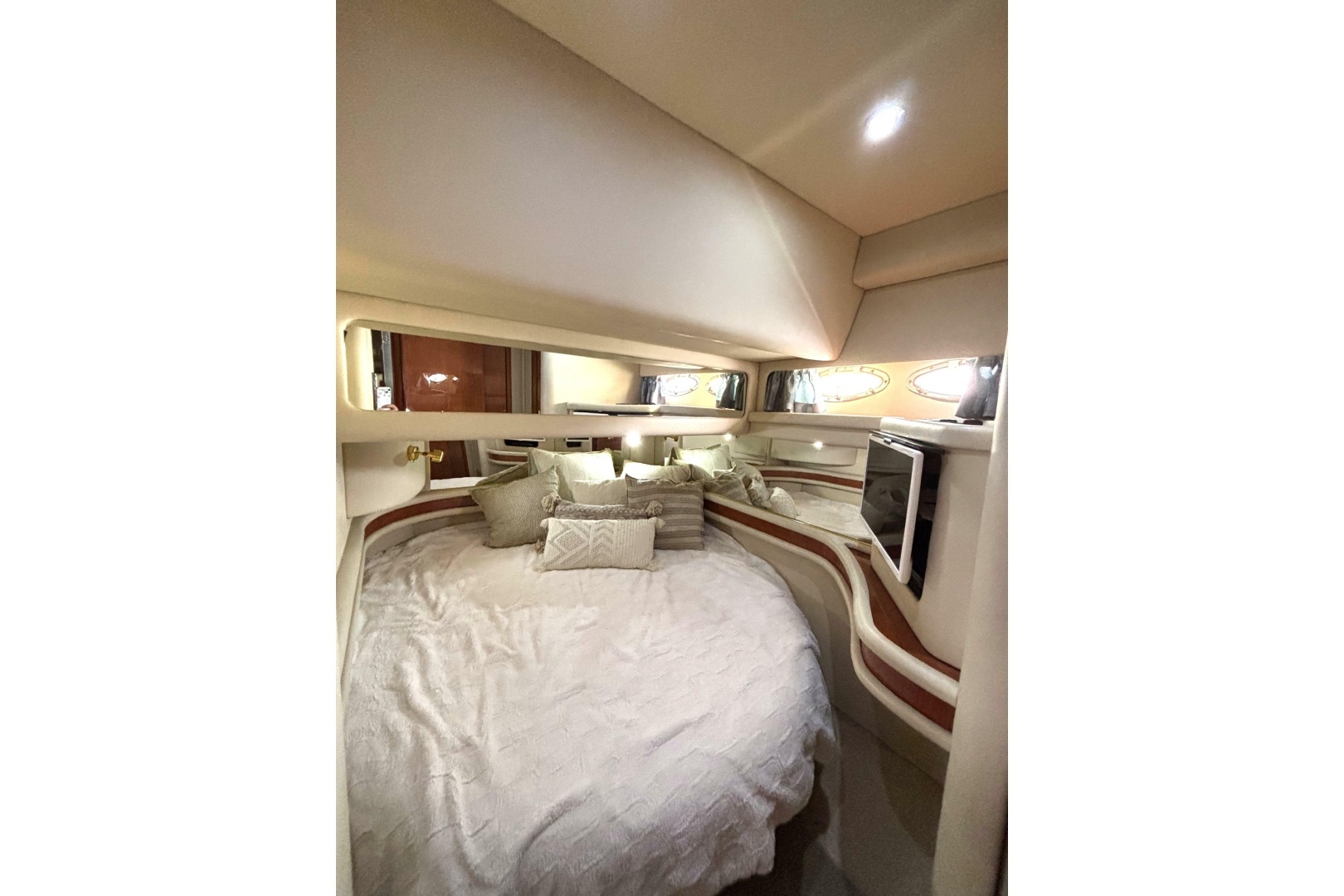 1999 Sea Ray 480 Sedan Bridge - Image 53