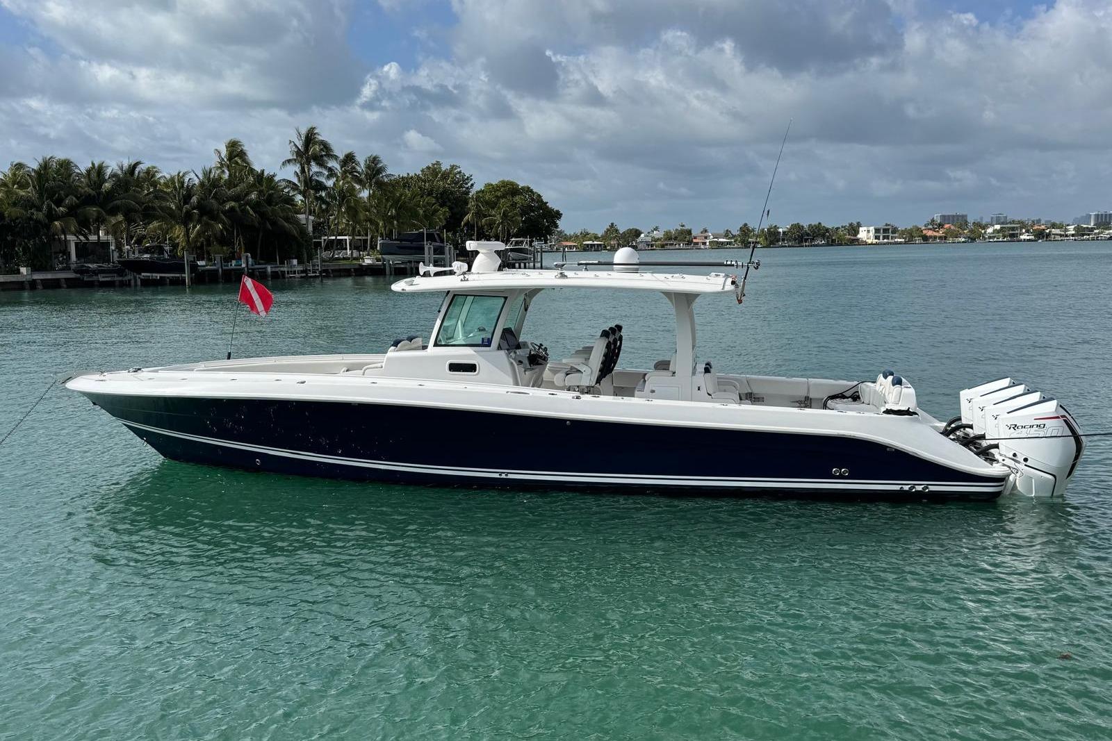 2021 HCB 42 Lujo