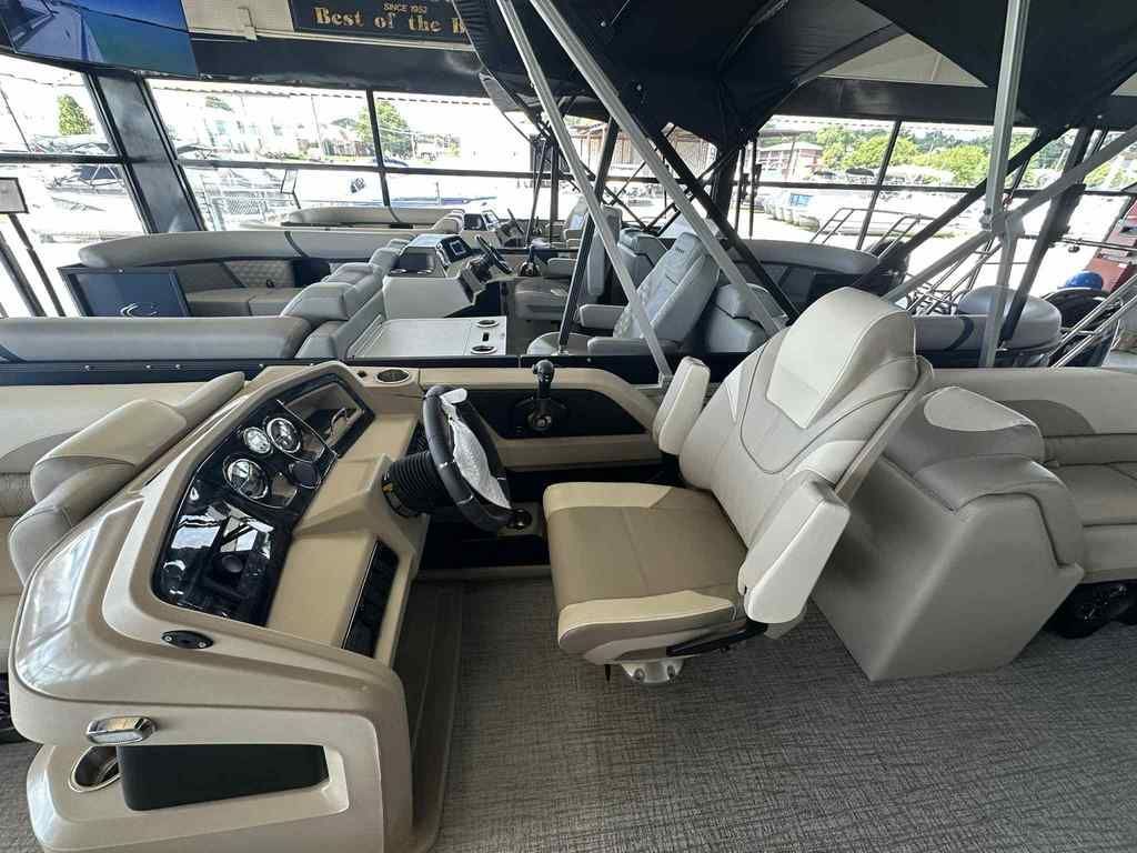 2026 Avalon LSZ Quad Lounger 23 FT - 6