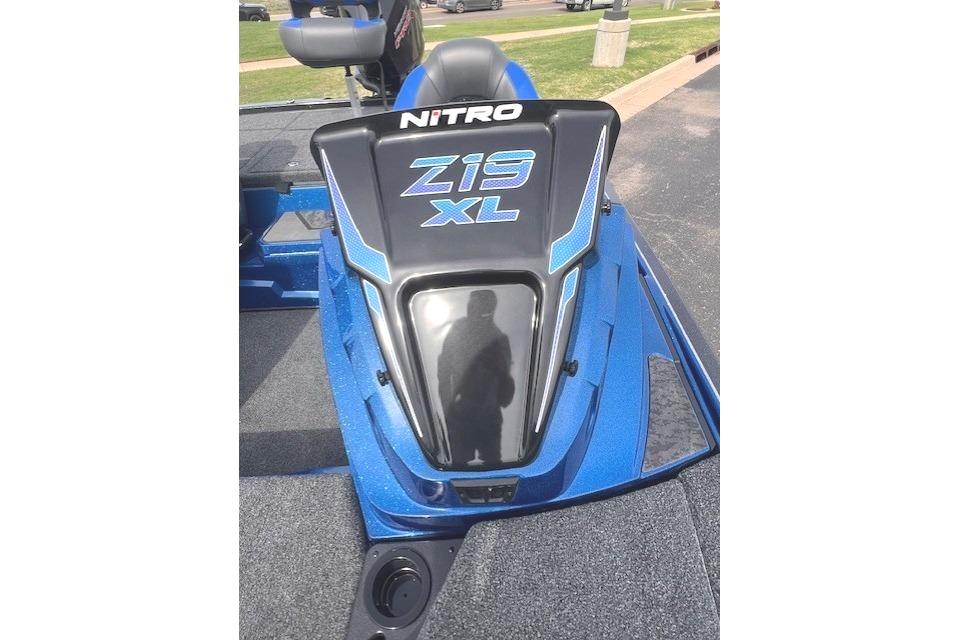 2026 Nitro Z19 XL boat in blue, showcasing sleek design and branding.