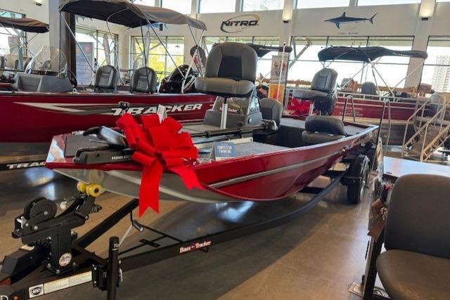 2025 Tracker Bass Tracker Classic XL