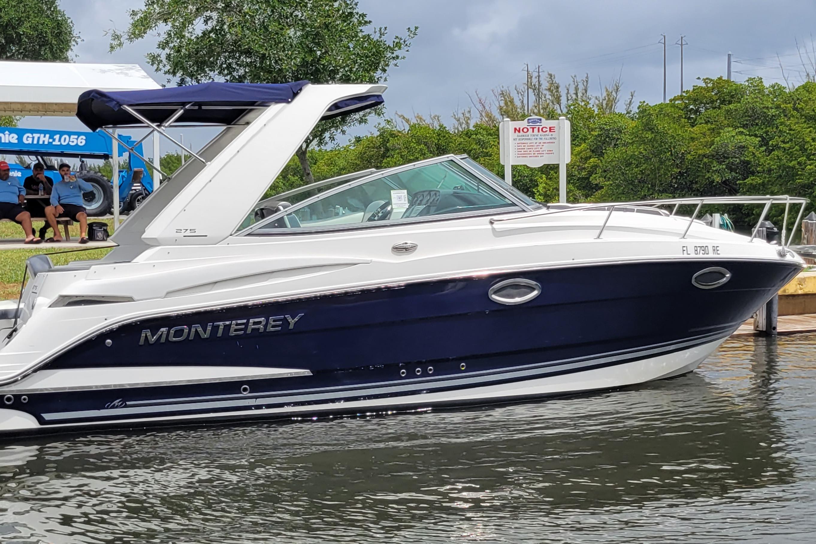 2016 Monterey 275 Sport Yacht