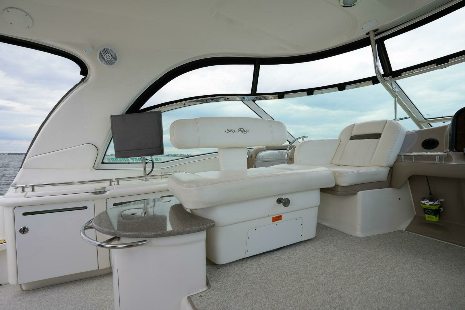 2006 Sea Ray 52 Sundancer - Image 26