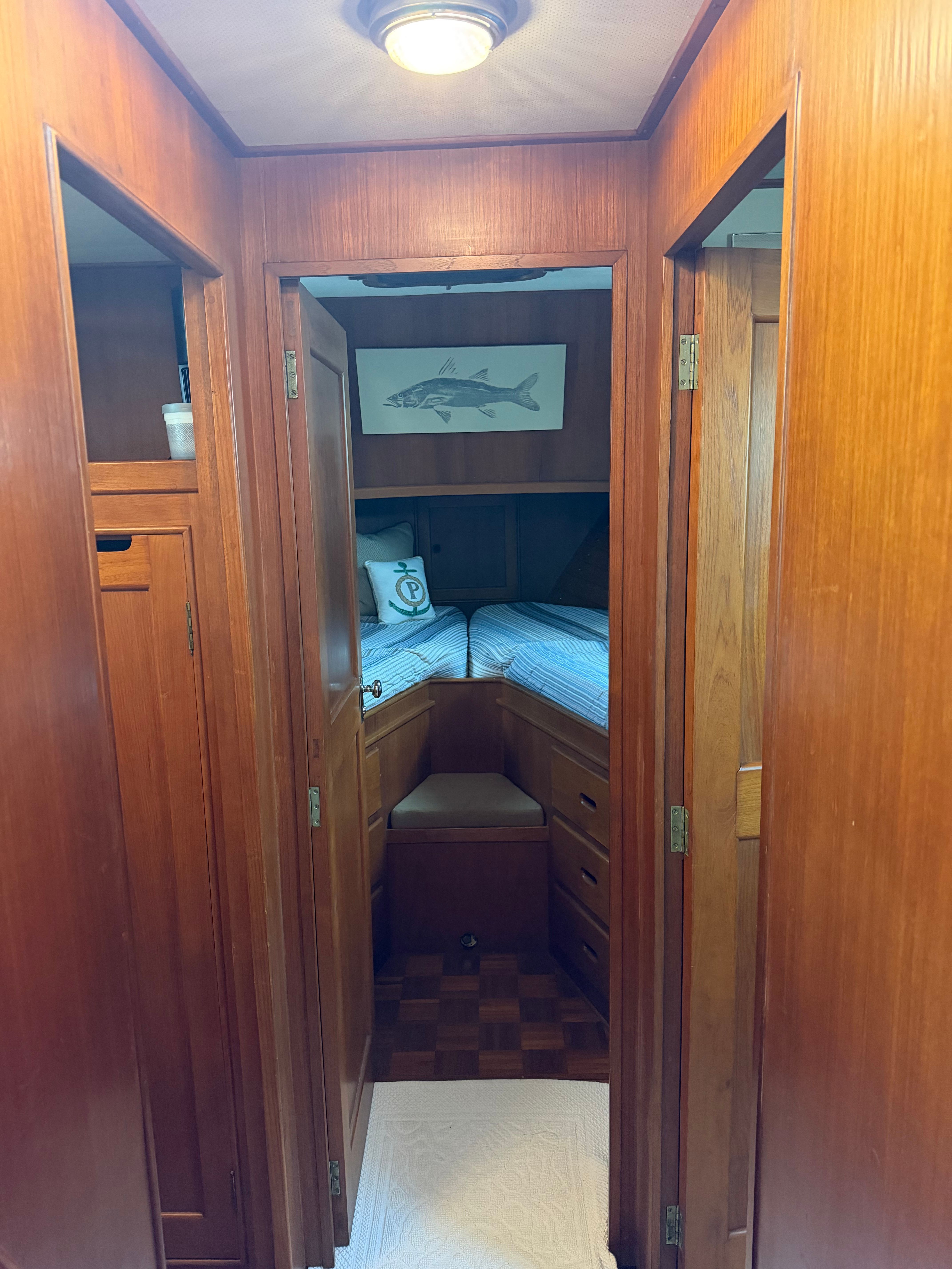 1983 Island Gypsy 44 Flush Deck - 102