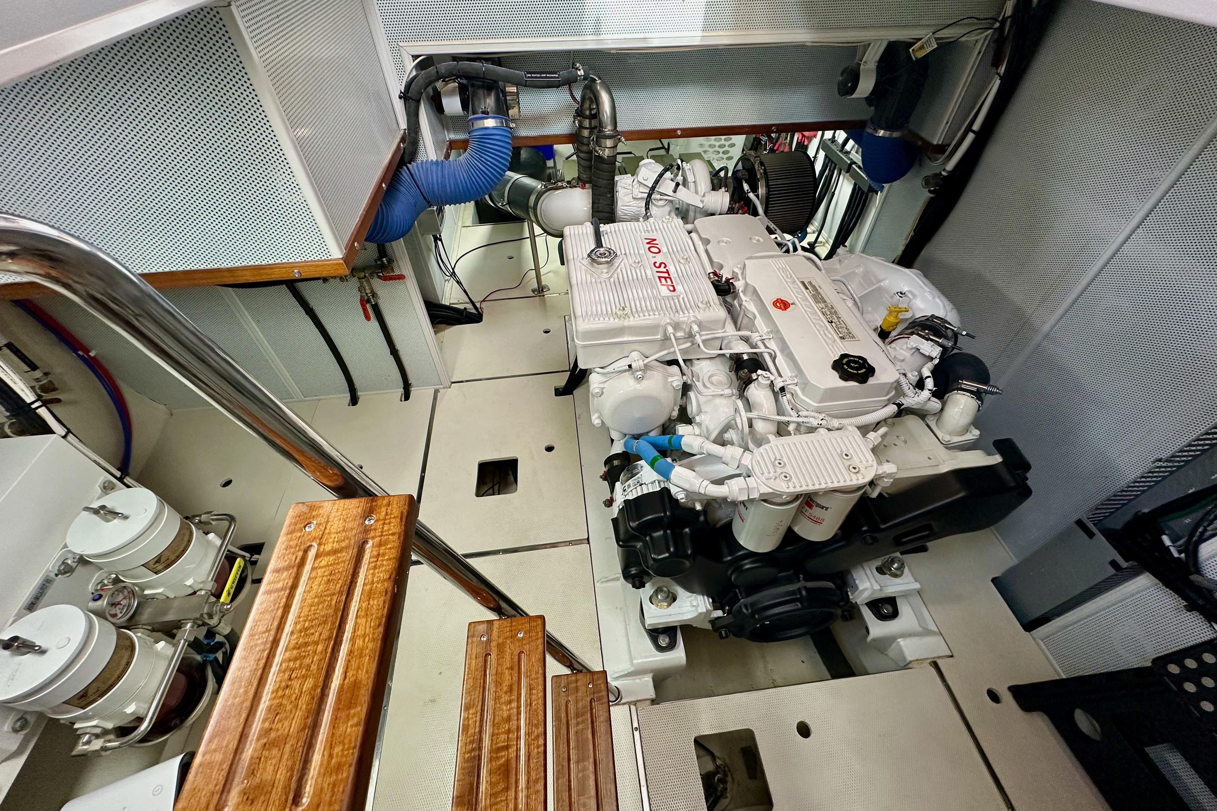 2025 Helmsman Trawlers 43E Pilothouse - Engine Room