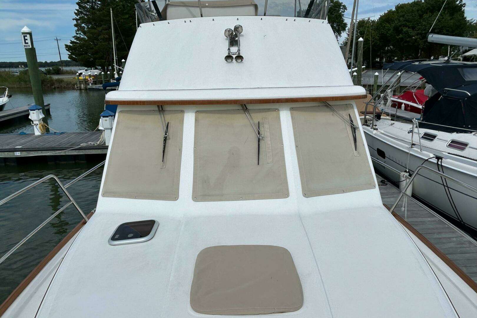 2004 Sabre 36 Flybridge - Image 6