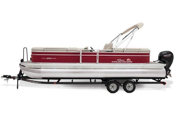 2024 Sun Tracker Party Barge 24 DLX - 18