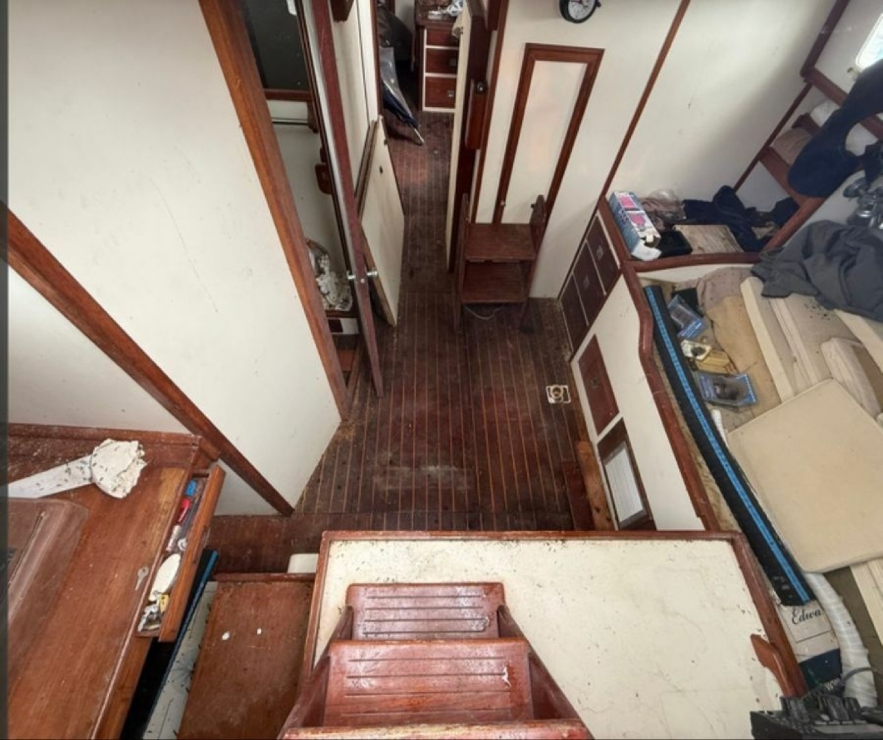 1981 Shannon 50 - Image 5