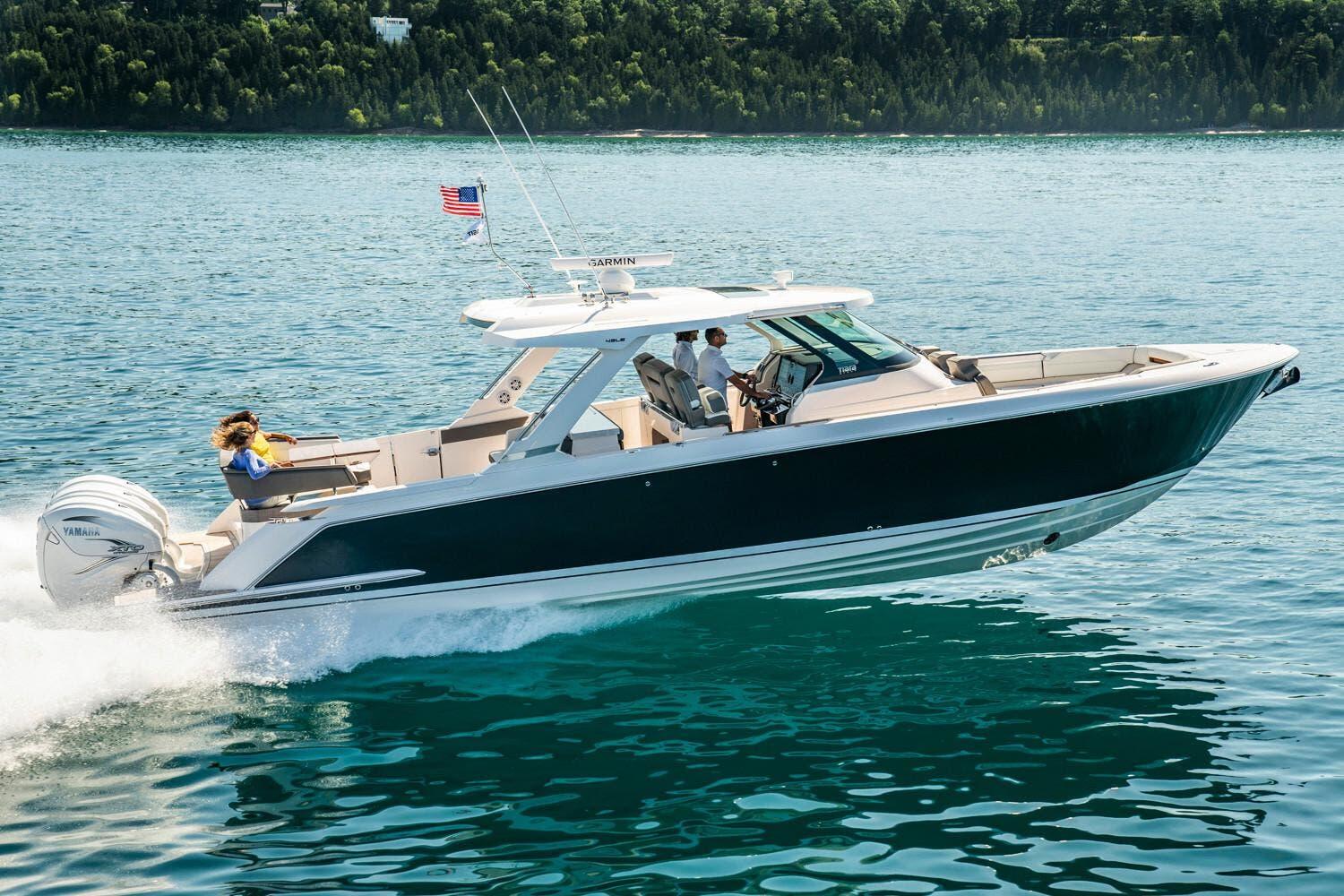 2026 Tiara Yachts 43LS - 2