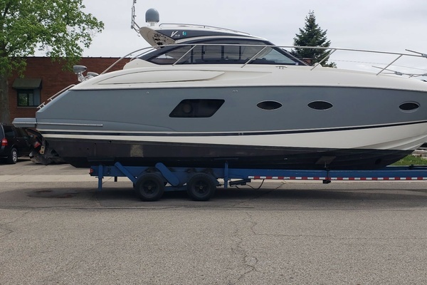 2013 Princess V39