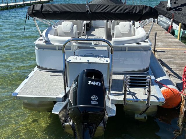 2026 Tahoe 2185 LTZ Quad Lounger - 7
