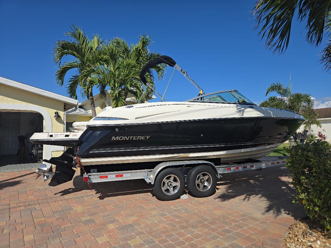 2010 Monterey 254FS