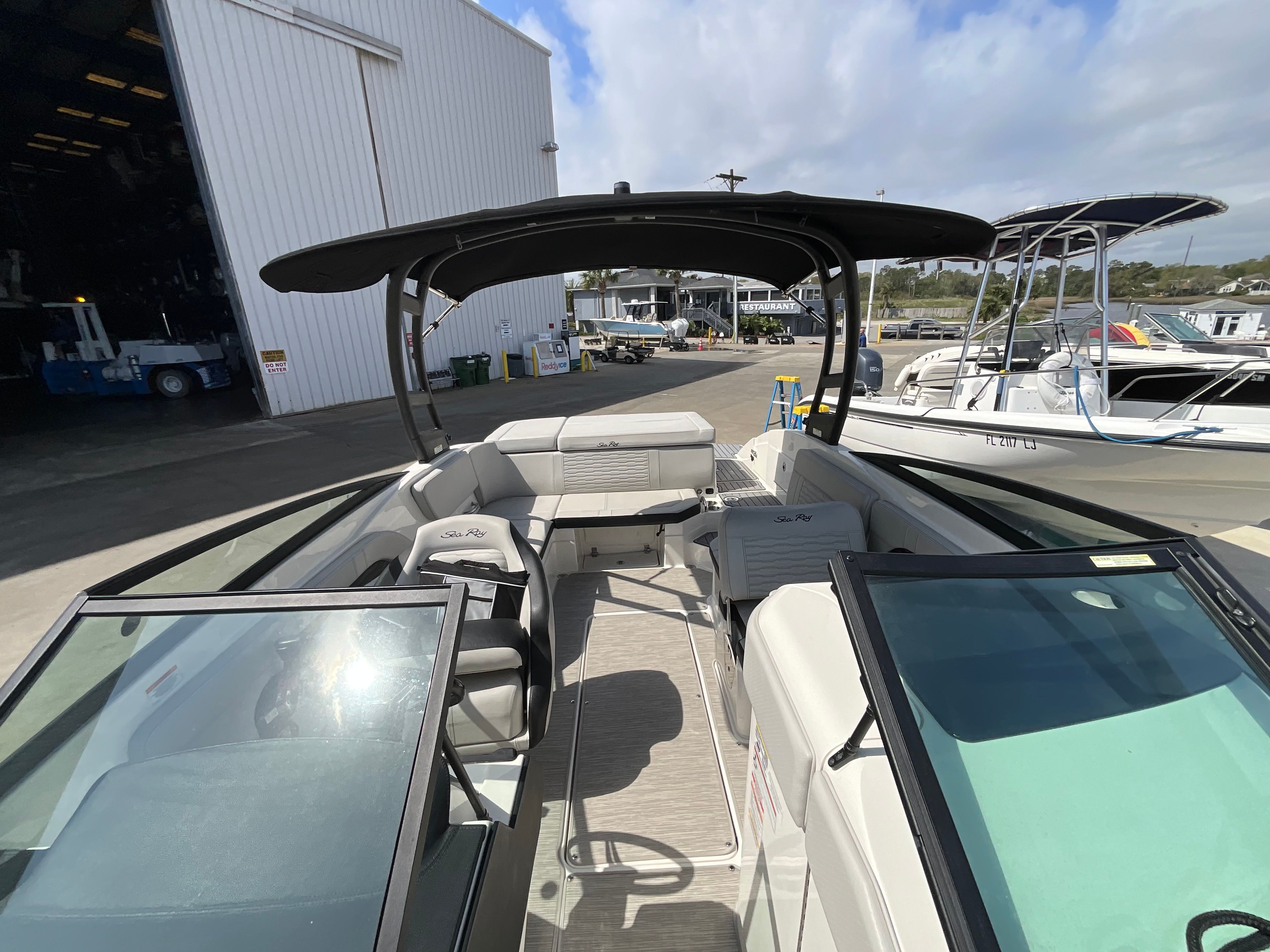 2021 Sea Ray 23 SPX - 27