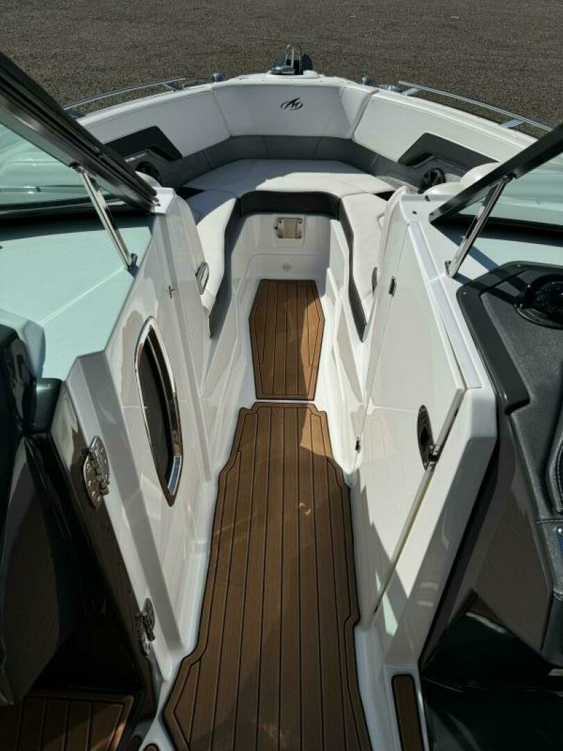 2017 Monterey 278 SS - Image 12