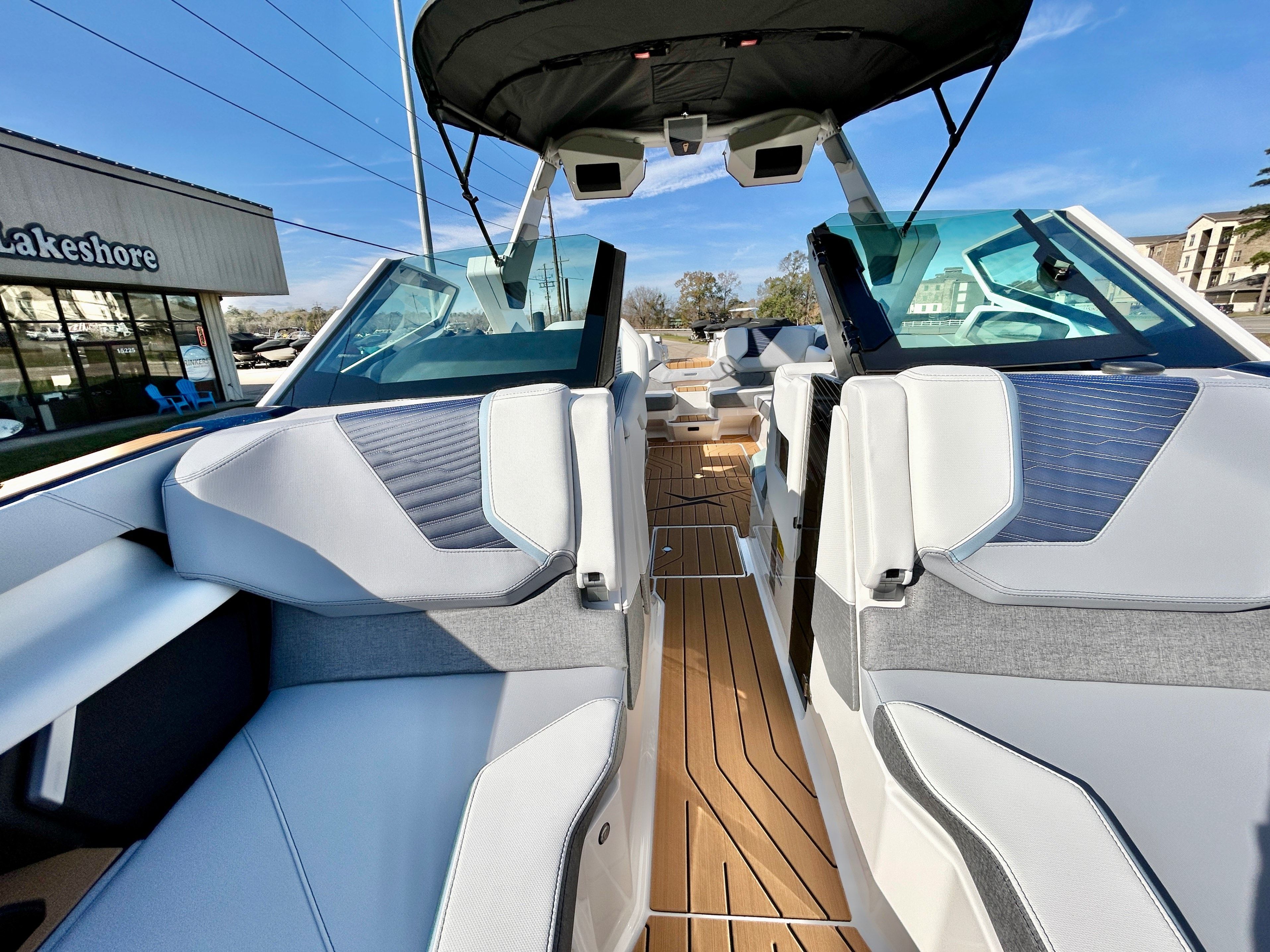 2026 MasterCraft X24 - 17