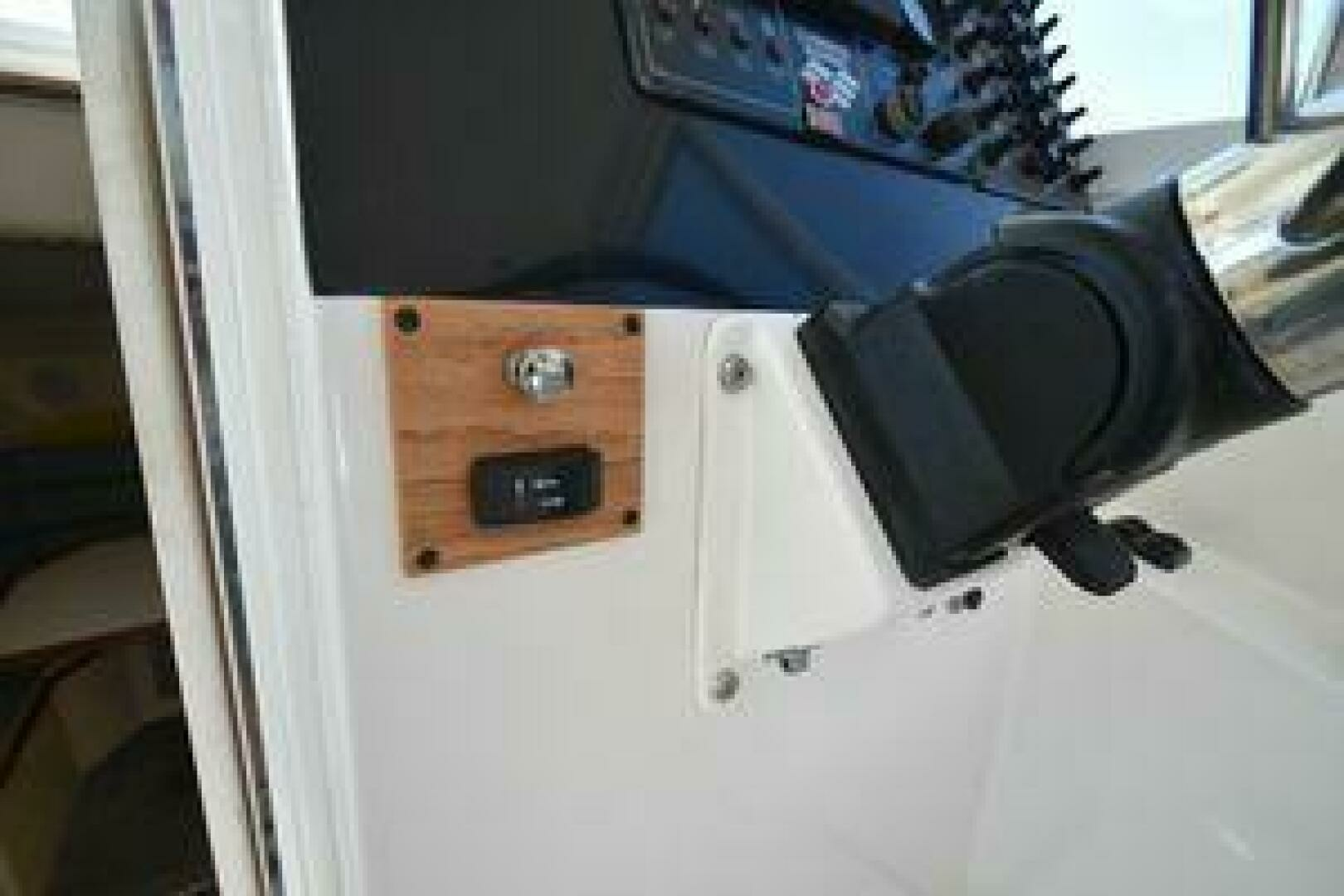 1998 Albin 28 TE Pilothouse - Image 12