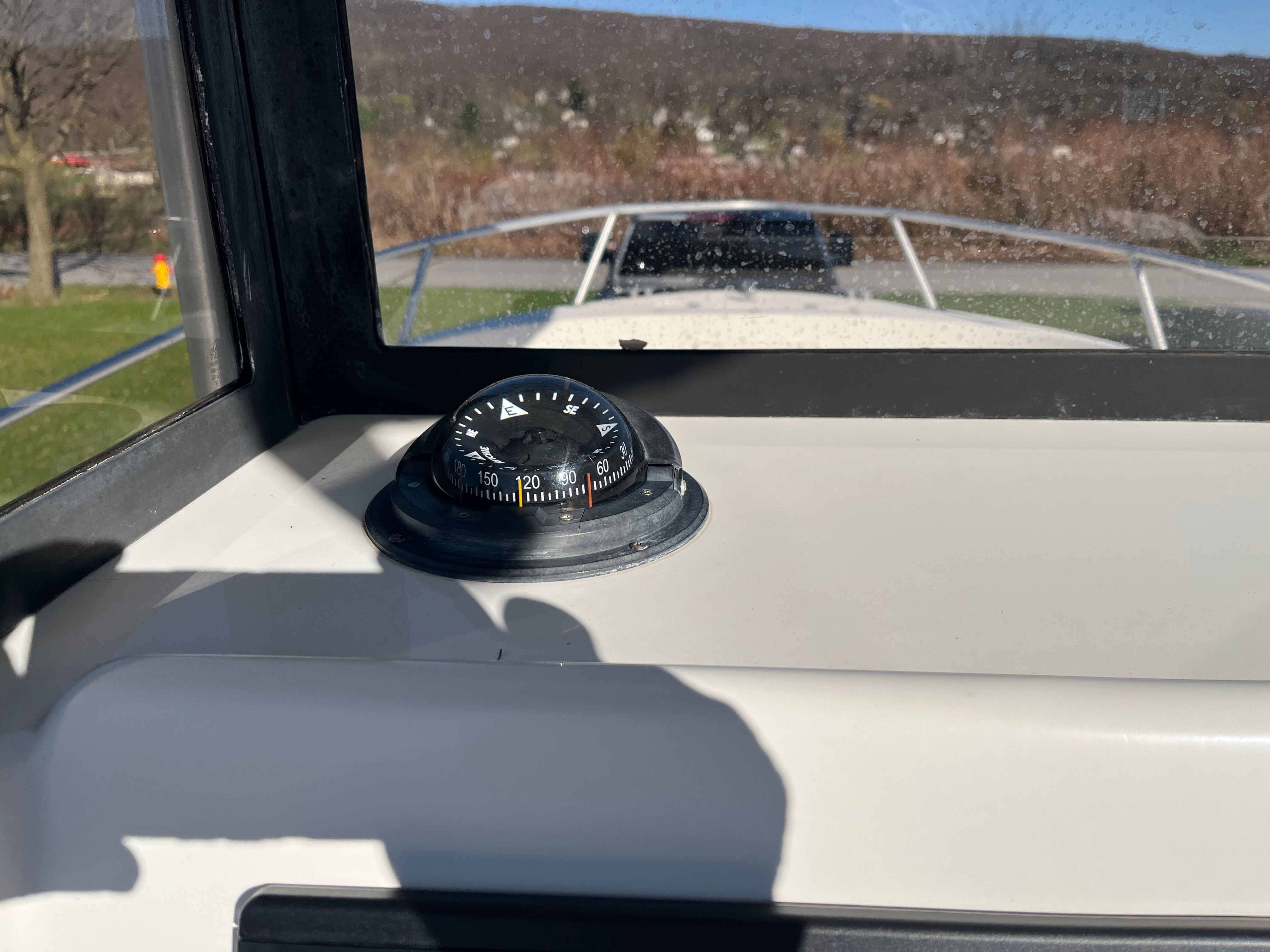2002 Mako 232 Center Console - 21