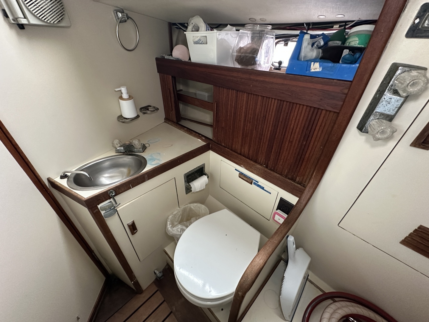 1991 Sabre 425 - Image 151