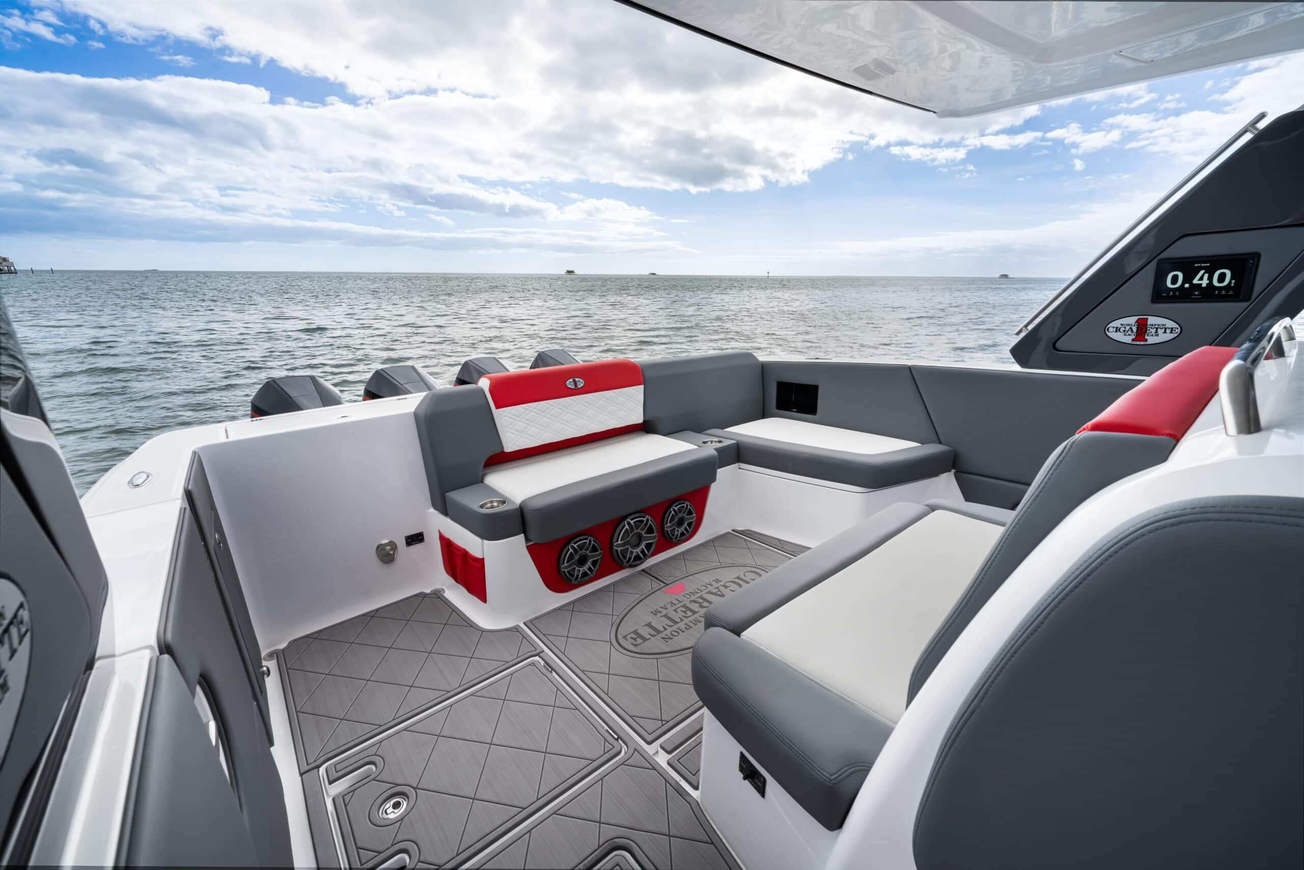 2022 Cigarette 42' Auroris - 29