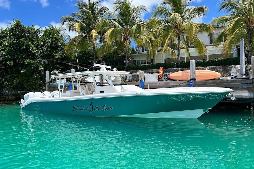 2016 Everglades 435 Center Console